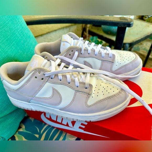 Nike Dunk - Picture 2 of 11